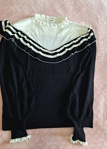 Volanlı Yüksek Yaka Siyah Kadın Kazak - Görsel 6