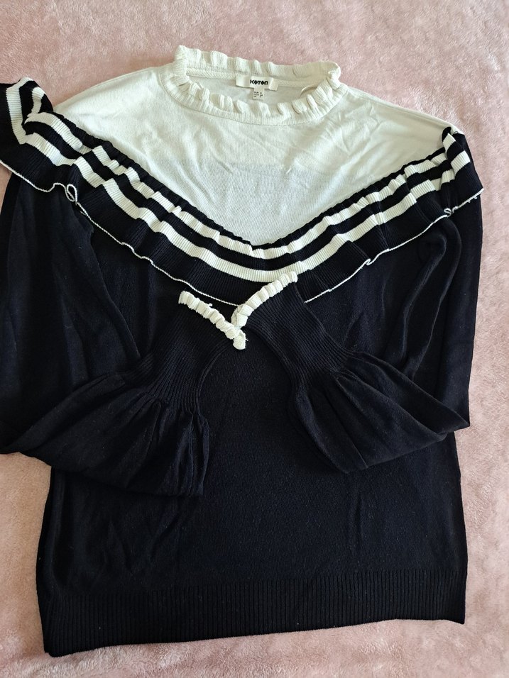 Volanlı Yüksek Yaka Siyah Kadın Kazak - Görsel 2