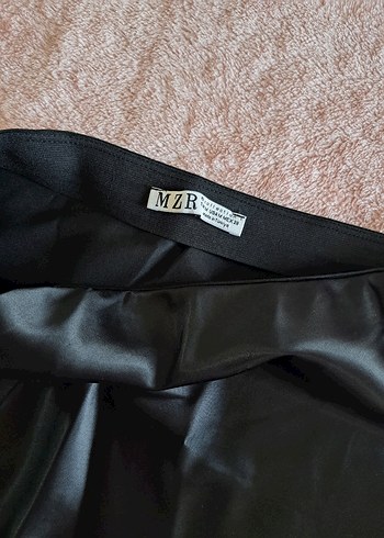 Siyah Uzun saten  Etek - Görsel 3