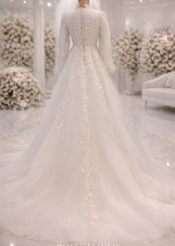 Uzun Kollu Yüksek Yakalı Beyaz Prenses Gelinlik - Görsel 4