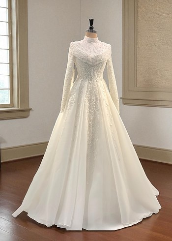 Uzun Kollu Yüksek Yakalı Beyaz Prenses Gelinlik - Görsel 3