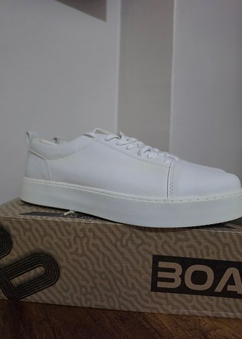 Diğer Minimal Beyaz Sneaker