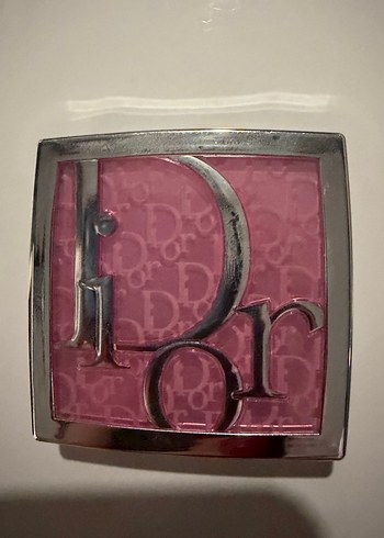 Dior ürünü