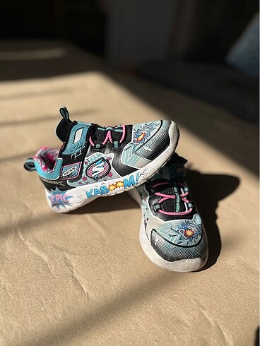 SKECHERS ÇOCUK AYAKKABI