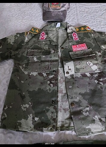 Asker kostümü 