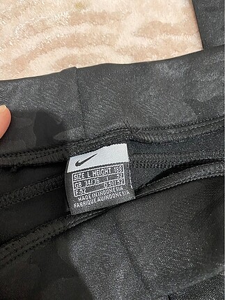 l Beden siyah Renk Nike sporcu tayt