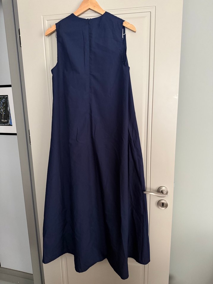 Lacivert V Yakalı Uzun Pamuk Elbise - Görsel 2