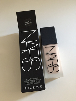 Nars all day luminous fondoten