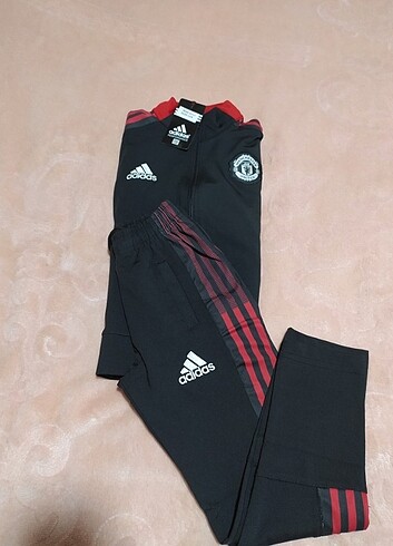 Adidas Eşofman takımı 