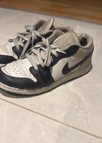 Nike Siyah Beyaz Deri Sneaker