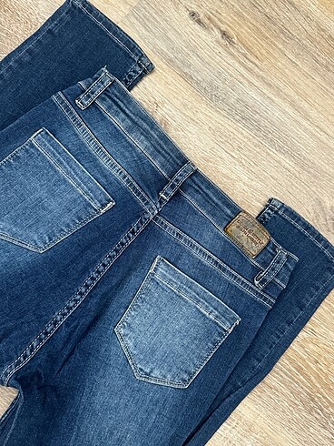xs Beden Yırtık jean
