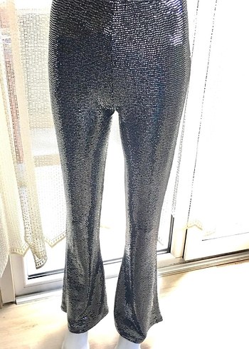 Bershka Payetli İsiltili Pantalon