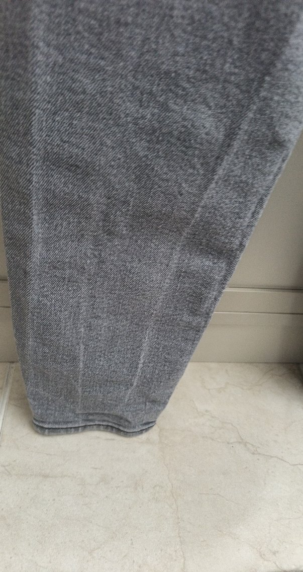 Gri Yıkamalı Dar Kesim Jean — görsel 5/7