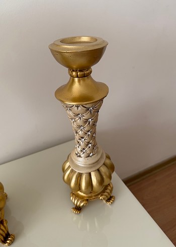 Parlak Beyaz Çiçekli Altın Renk Vazo - Görsel 2