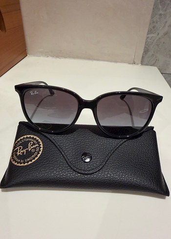 Ray Ban