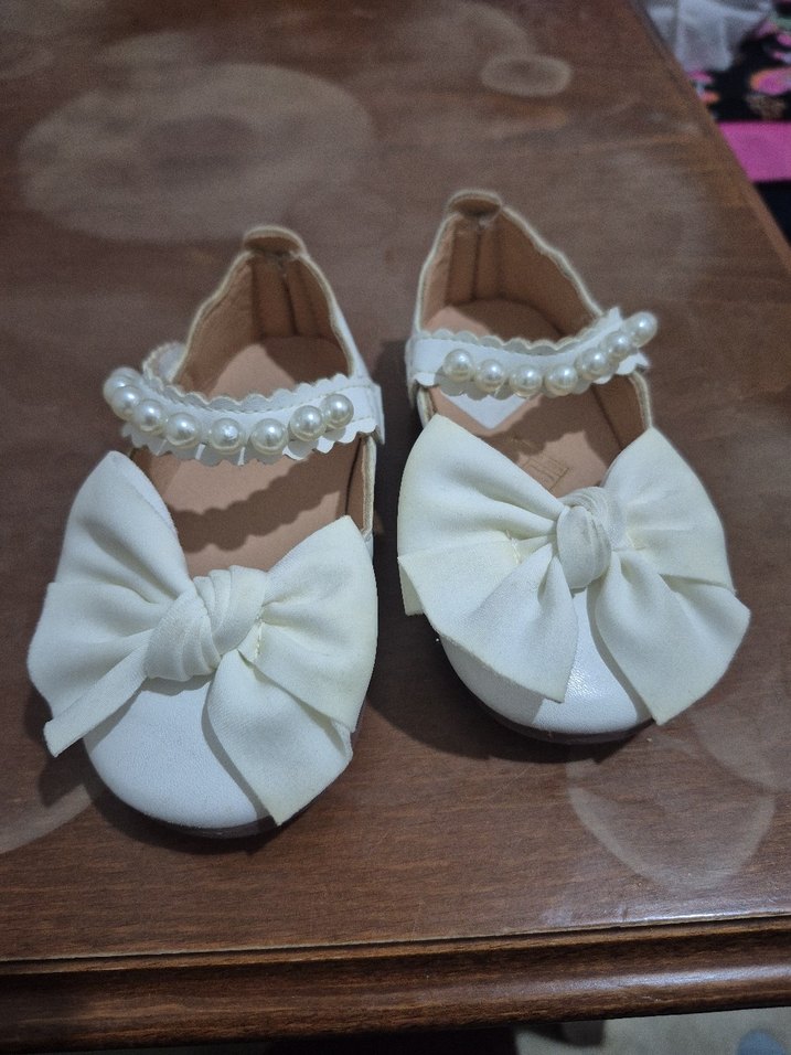Kız Çocuk Beyaz Fiyonklu Babet Ayakkabı - Görsel 3