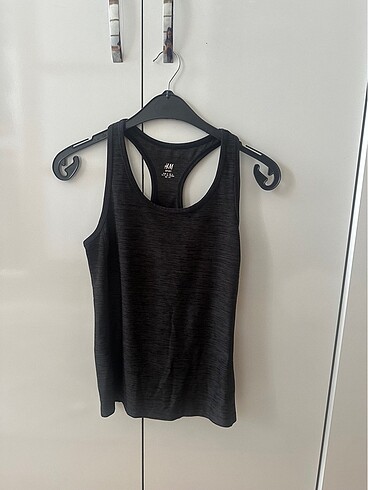 H&M spor üst