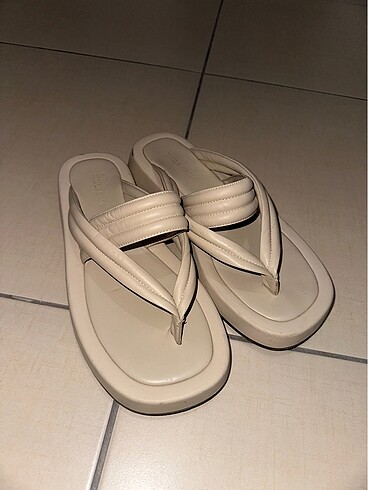 39 Beden Zara sandalet