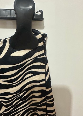 Zebra Desenli Pilili Uzun Midi Etek - Görsel 5