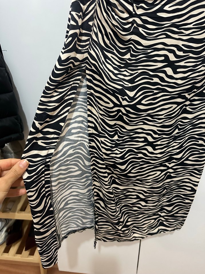 Zebra Desenli Pilili Uzun Midi Etek - Görsel 3