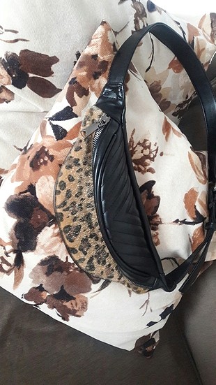 leopar desenlı bel çantası
