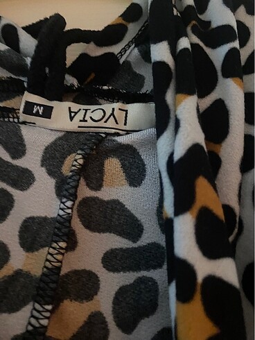 m Beden Kadın Uzun Leopar Sweatshirt