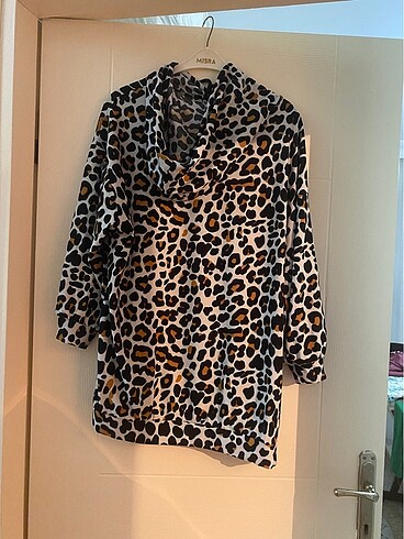 Diğer Kadın Uzun Leopar Sweatshirt