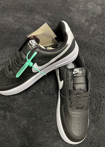 Nike Air Force 1 Siyah Beyaz Sneaker