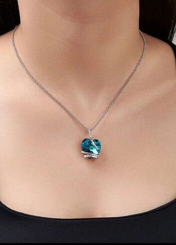 Diğer Monemel Swarovski Taşlı Mavi Kalp Kolye (Altın Kaplama)