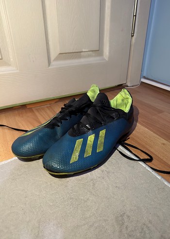 Adidas Erkek Lacivert Bagcikli Futbol Ayakkabisi
