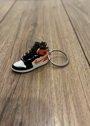 Nike Siyah Beyaz Turuncu Sneaker Anahtarlik