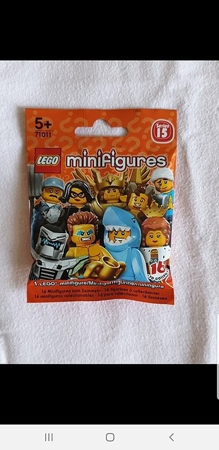 Lego minifigür köpekbalığı adam 