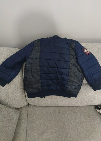 Erkek Çocuk Lacivert Kapitone Mont - Görsel 3