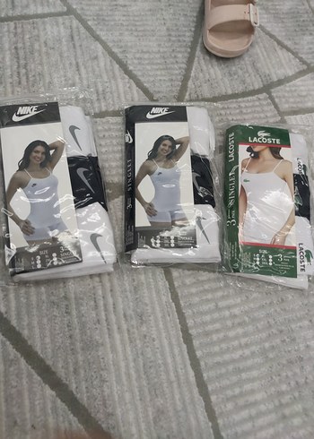 Beyaz Baskılı Kadın Atletler - Nike & Lacoste - Görsel 5