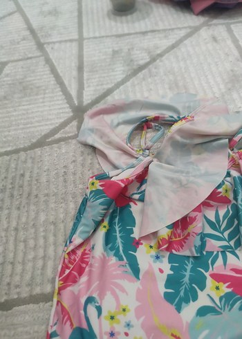 Çiçek Desenli Renkli Kız Çocuk Mayo - Görsel 3