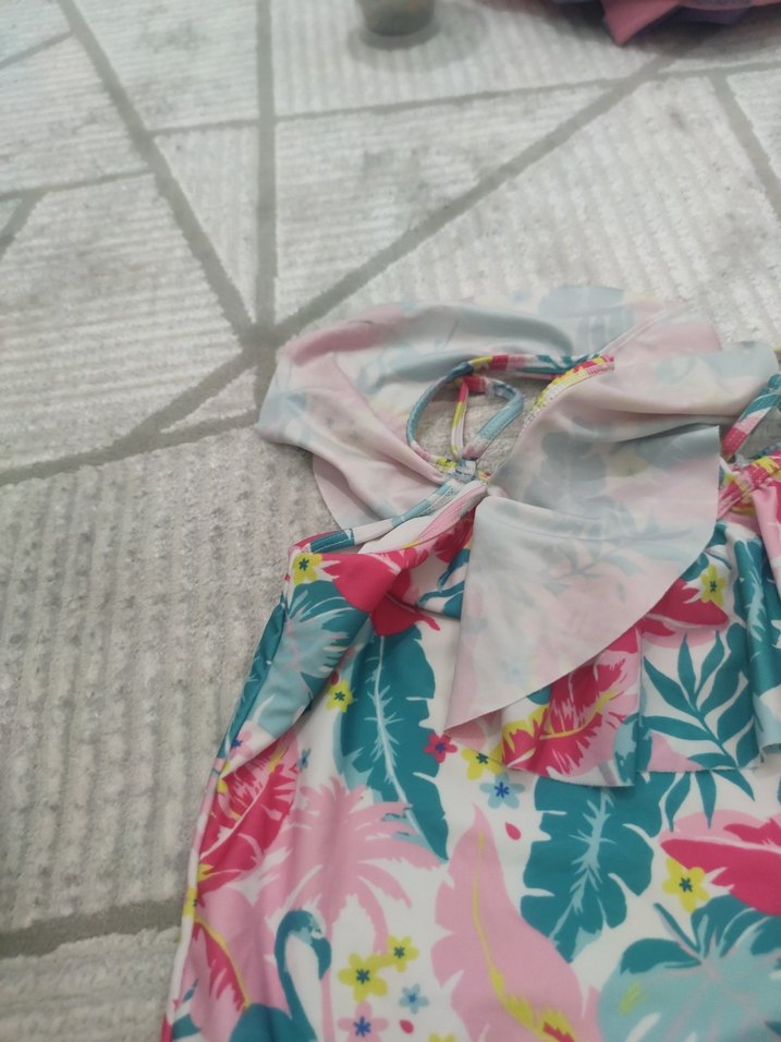 Çiçek Desenli Renkli Kız Çocuk Mayo - Görsel 3