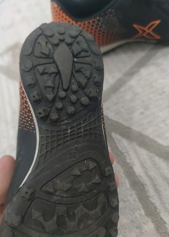 Erkek Turuncu Yılan Desenli Futbol Ayakkabısı - Görsel 2