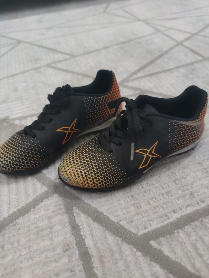 Erkek Turuncu Yılan Desenli Futbol Ayakkabısı - Görsel 3