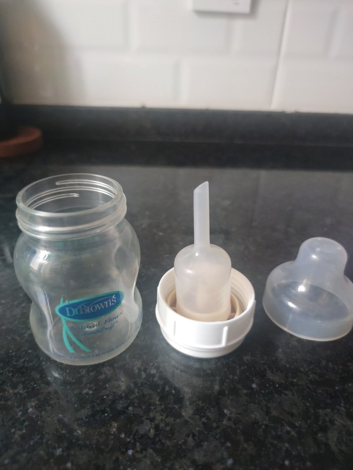 Pembe Bebek Biberonu ve Kapaklı Saklama Kabı - Görsel 4