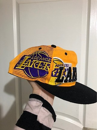 Lakers şapka