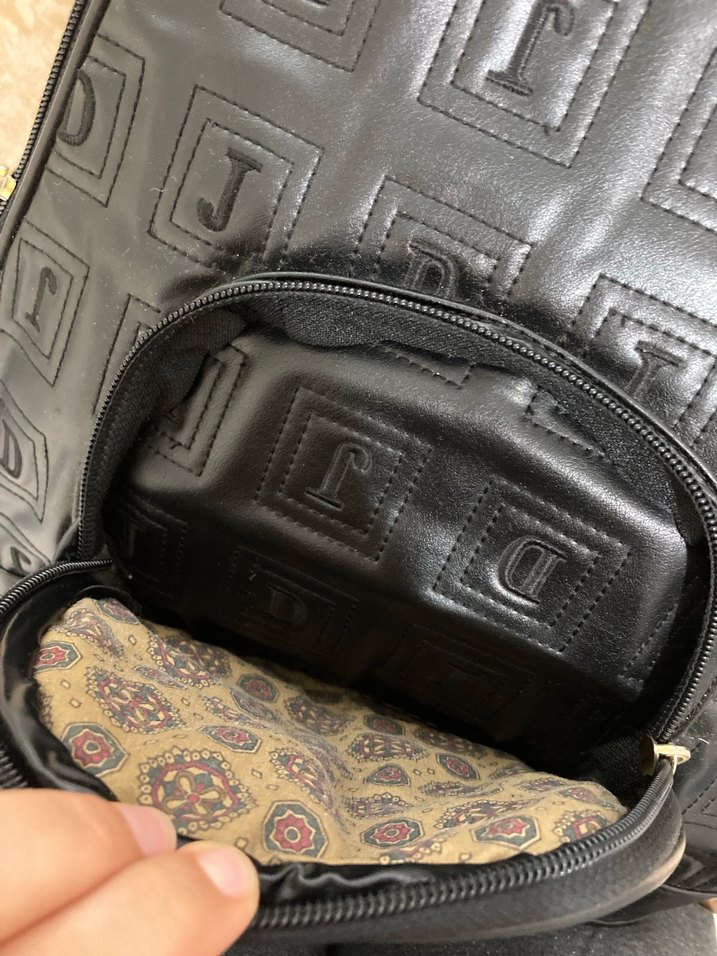 Siyah Deri Kadın Sırt Çantası - Görsel 3