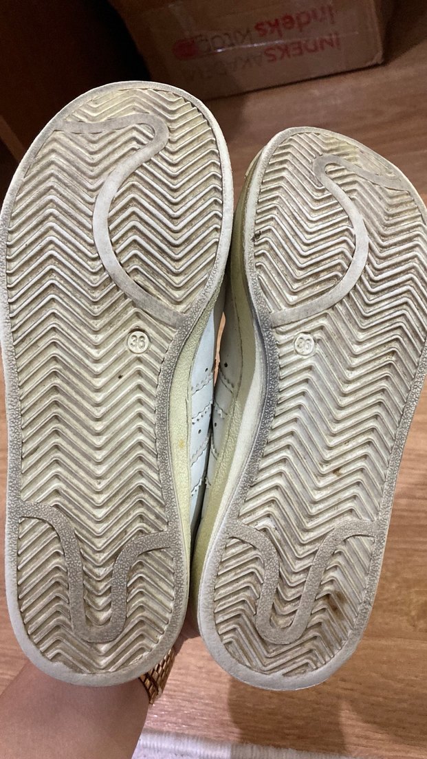 Beyaz Kadın Spor Ayakkabı - Düz Taban - Görsel 4