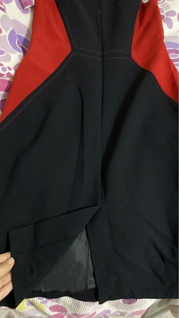 Yırtmaç detaylı elbise - Görsel 5