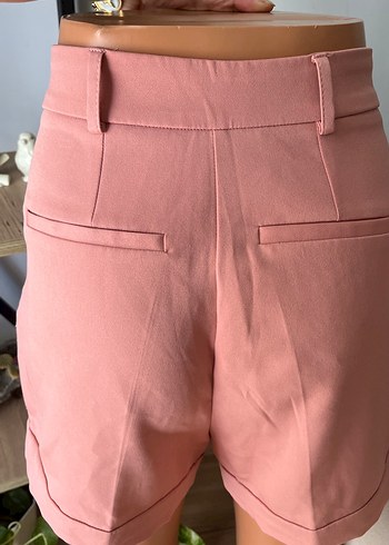 Pull and Bear Pembe Yüksek Bel Mini Şort