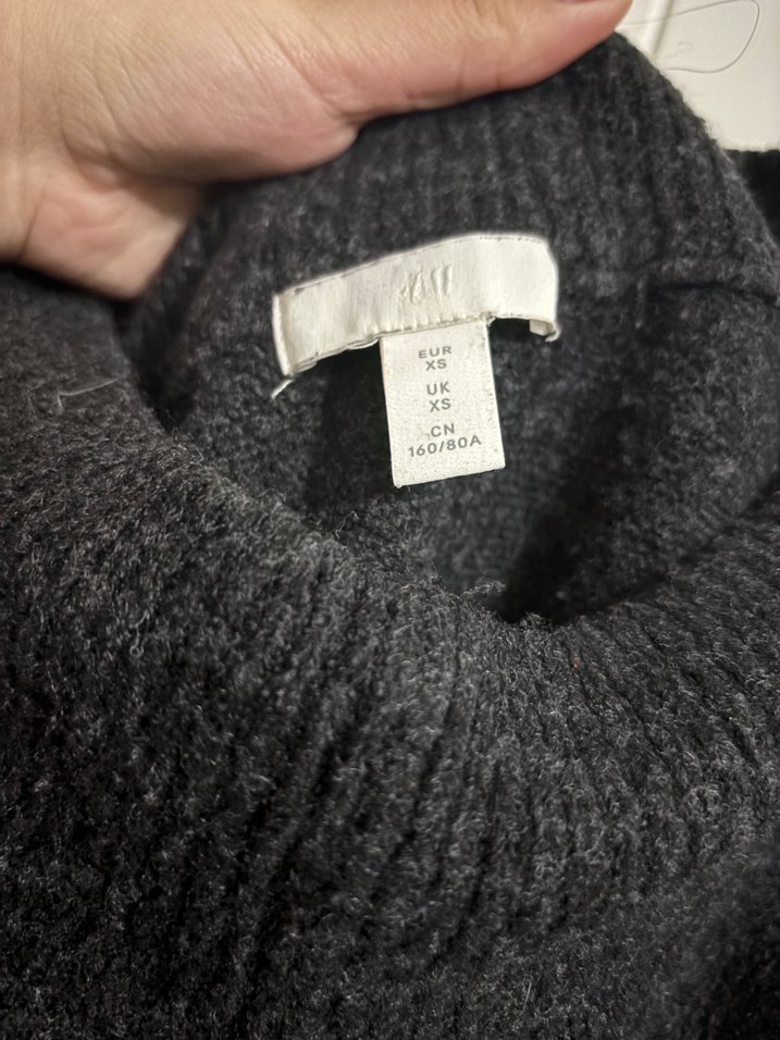 Siyah Düşük Omuz Örgü Kadın Kazak - Görsel 2