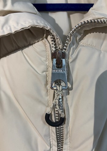 Bershka Beyaz Şişme Mont - Görsel 5