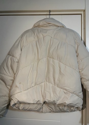 Bershka Beyaz Şişme Mont - Görsel 7