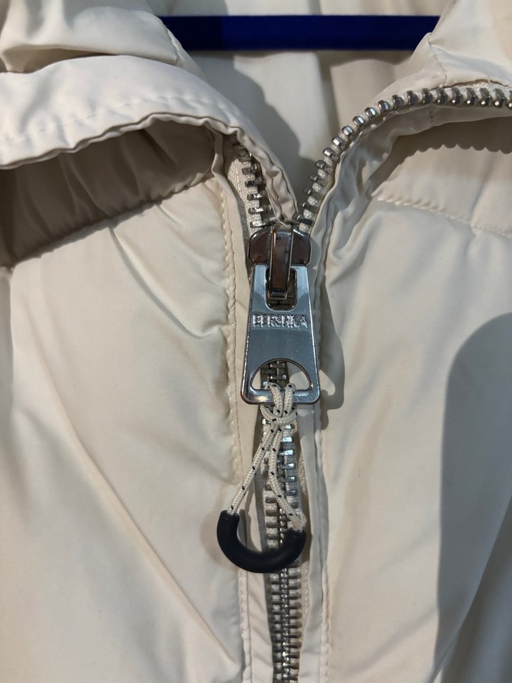 Bershka Beyaz Şişme Mont - Görsel 5