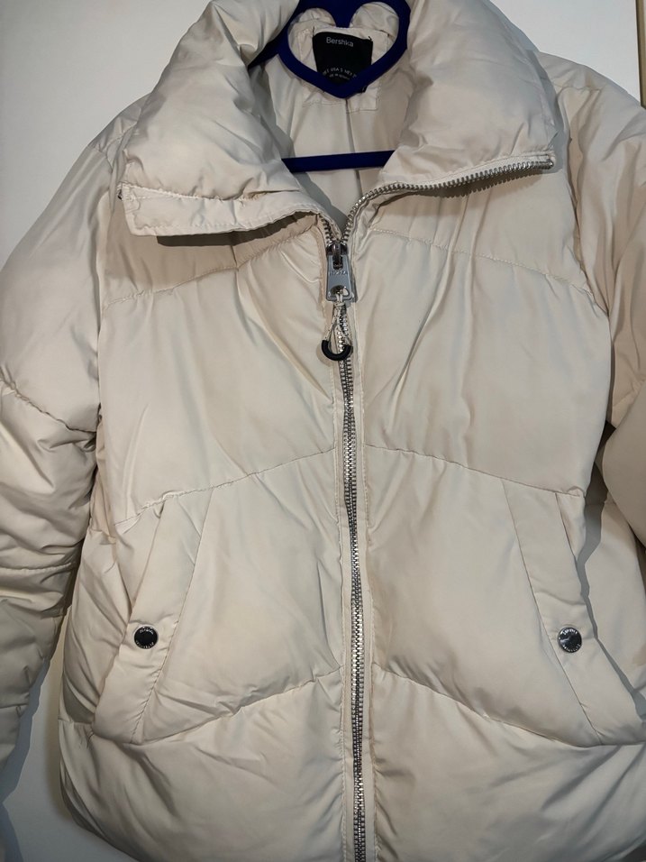 Bershka Beyaz Şişme Mont - Görsel 2