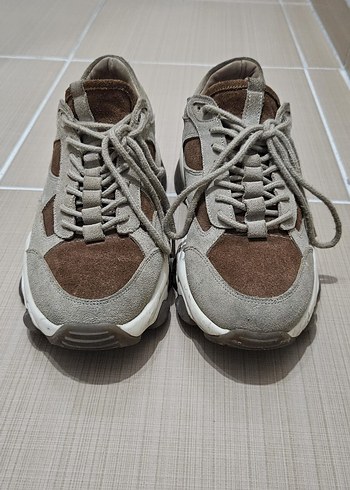 Skechers ürünü